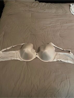 Savage x fenty tshirt bra